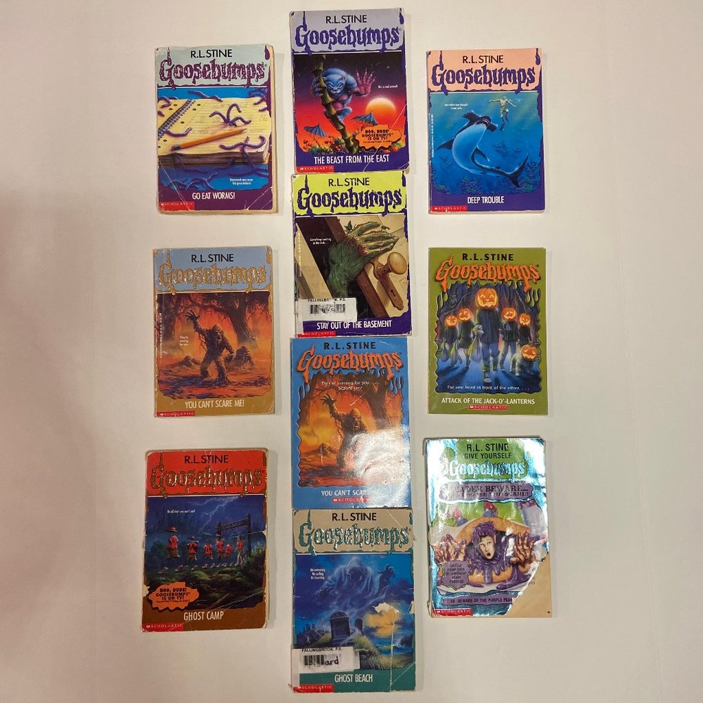 Lot Of 10 Vintage Goosebumps Books